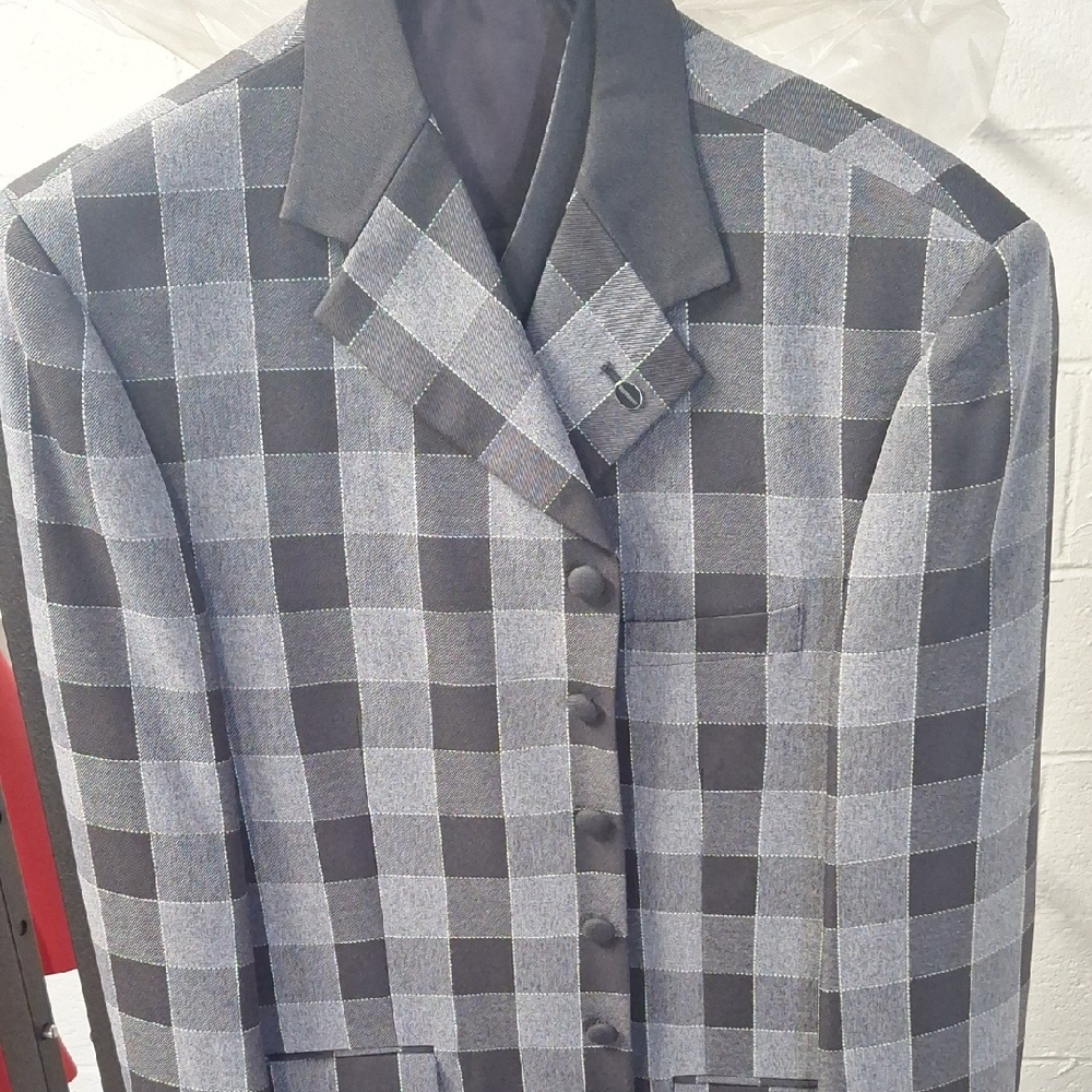 Soprano Black and Gray Checkered Blazer